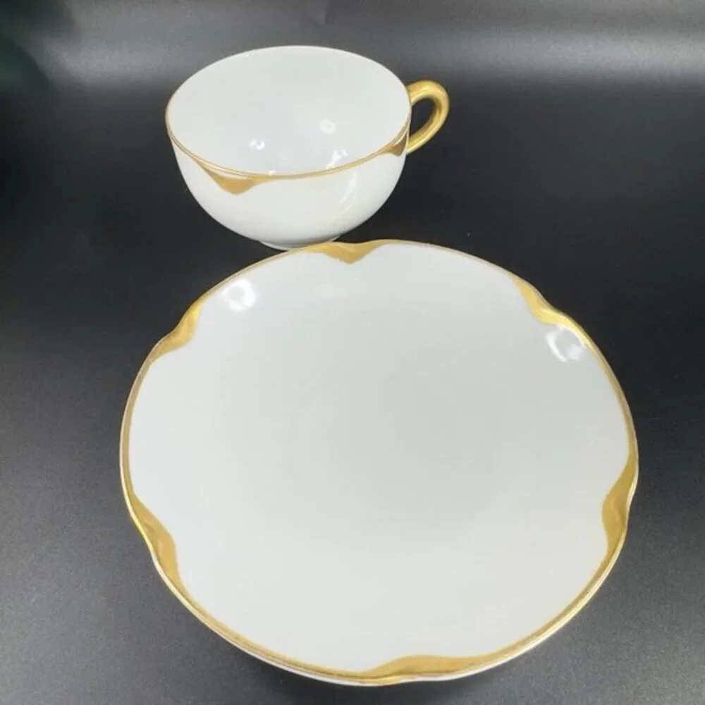 ROYAL OEG Austria VERAGOLD Gold Ivory Fine Porcelain Teacup And‎ Saucer Set VTG